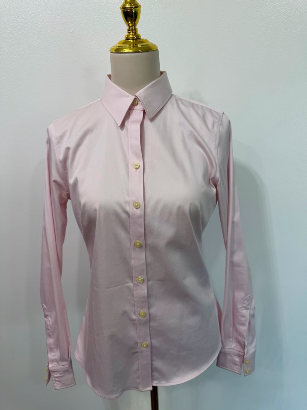 Banana Republic size 6 Pink Button-Down Shirt - Tailored Collar